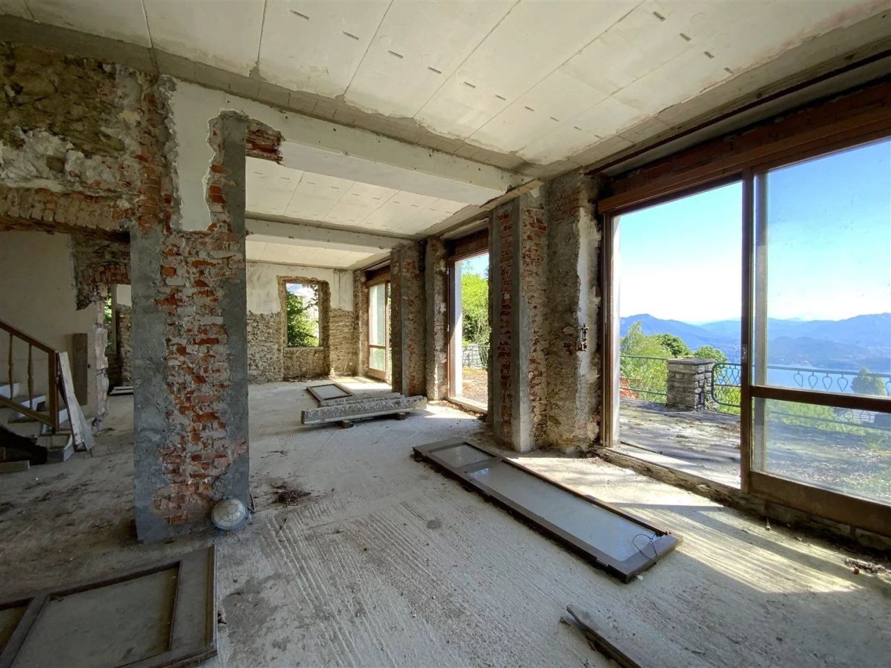 Villa in Stresa, Italy, 340 m² - picture 5
