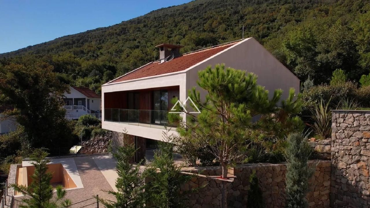Villa en Zabrze, Montenegro, 173 m² - imagen 1