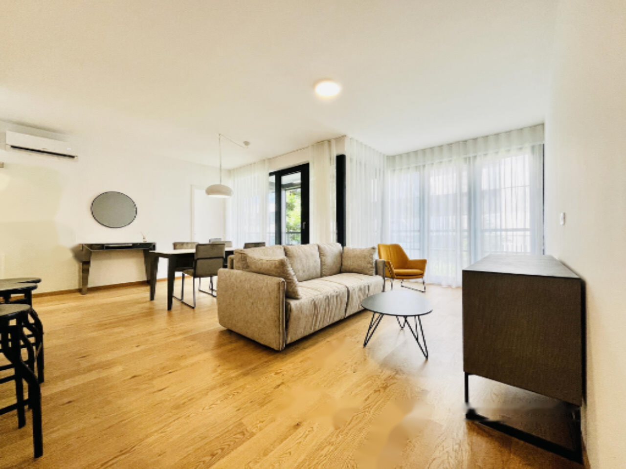 Piso en Liubliana, Eslovenia, 93 m² - imagen 1