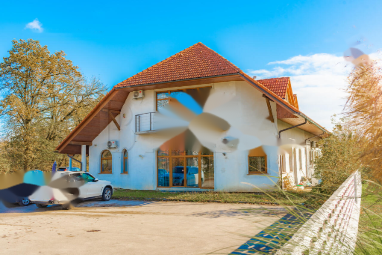 Office in Ljubljana, Slovenia, 1 041 m² - picture 6