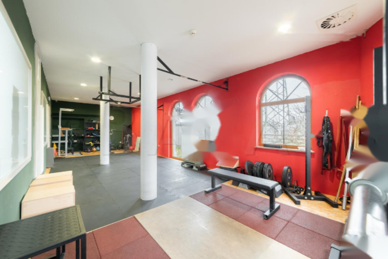 Office in Ljubljana, Slovenia, 1 041 m² - picture 9