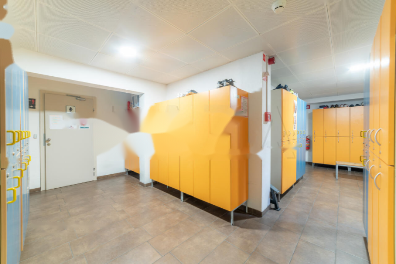 Office in Ljubljana, Slovenia, 1 041 m² - picture 14