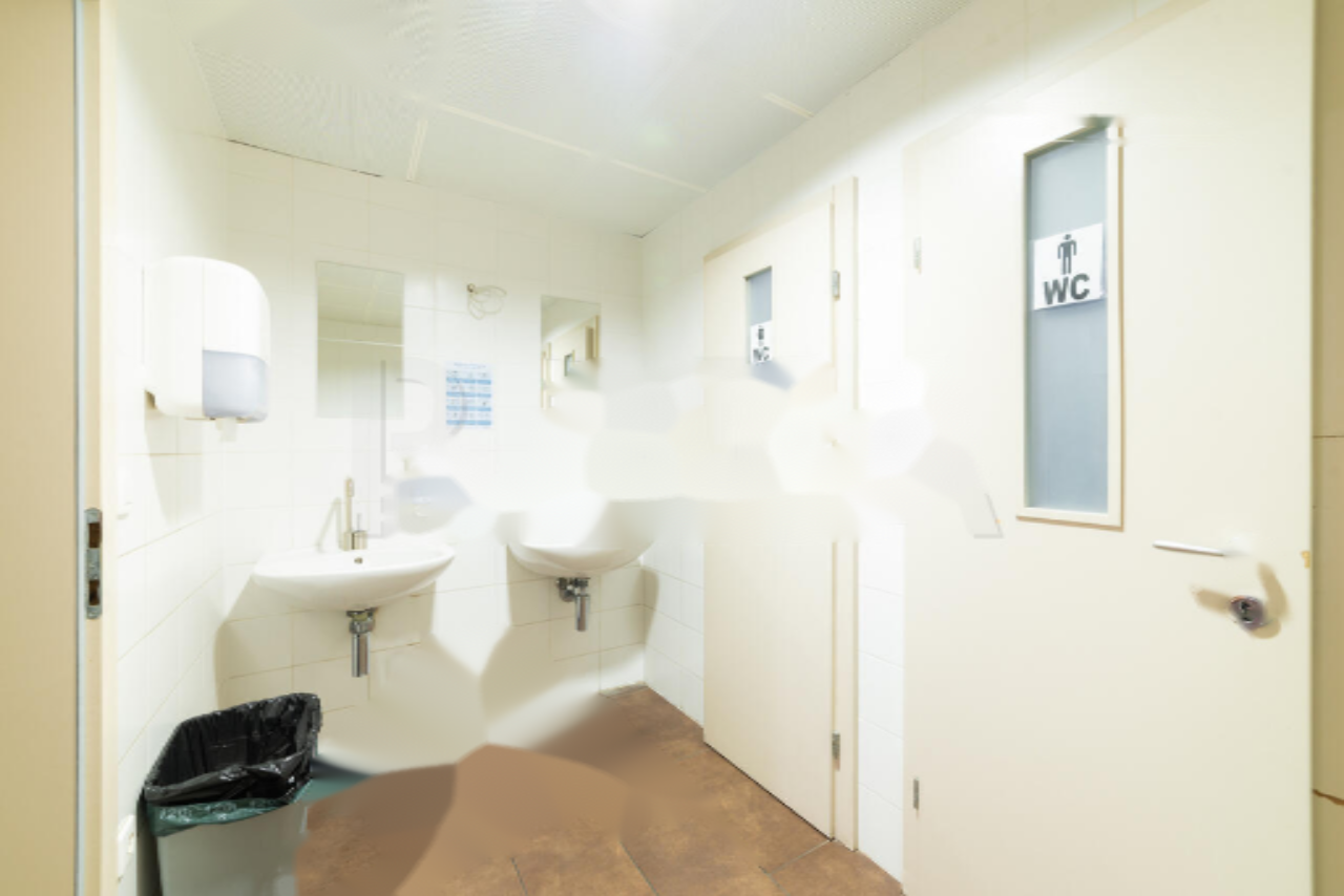 Office in Ljubljana, Slovenia, 1 041 m² - picture 16