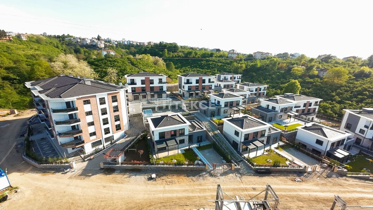 Villa Ortahisar, Turquie, 343 m² - image 1