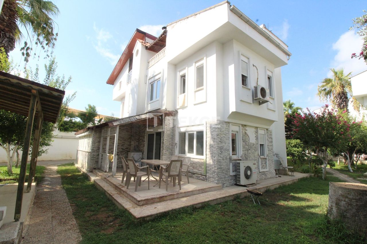Villa à Serik, Turquie, 140 m² - image 1