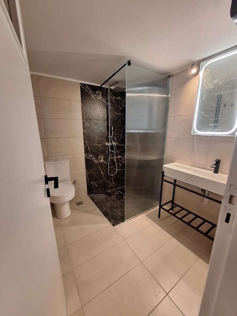 Flat in Athens, Greece, 57 m² - picture 8