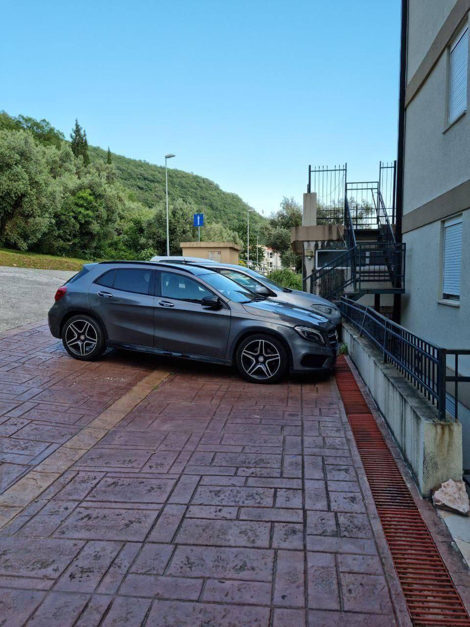 Flat in Petrovac, Montenegro, 70 m² - picture 8