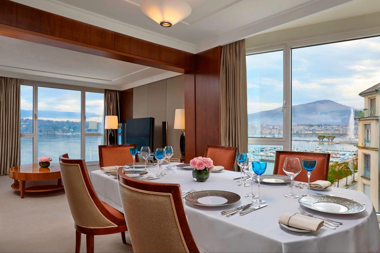 Hôtel à Lugano, Suisse, 12 538 m² - image 1