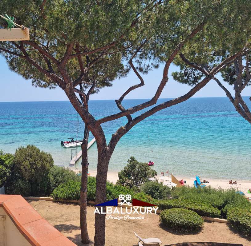 Villa in Cagliari, Italy, 400 m² - picture 7