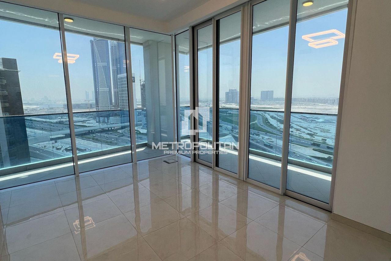 Apartment in Dubai, UAE, 147 m² - picture 1