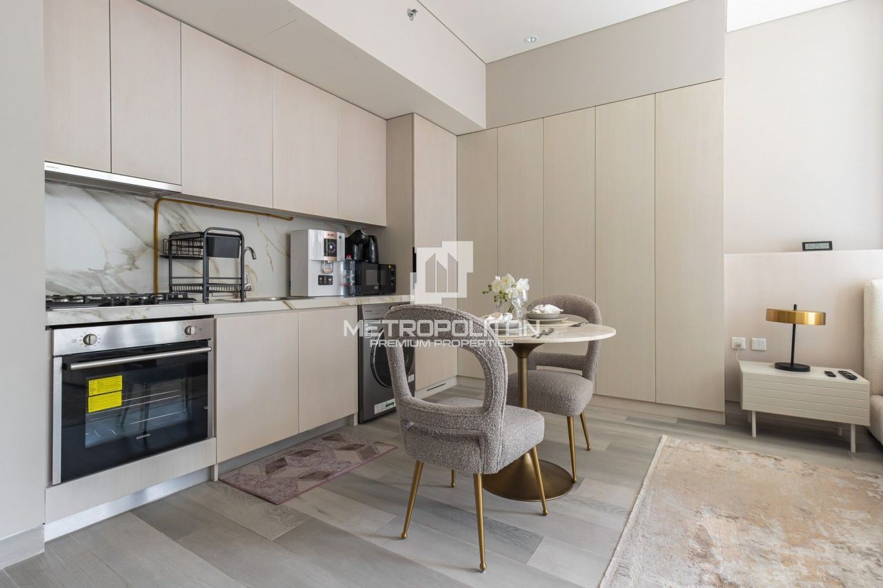 Apartment in Dubai, UAE, 47 m² - picture 6