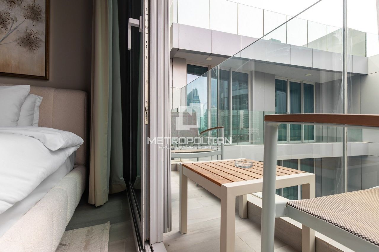 Apartment in Dubai, UAE, 47 m² - picture 17