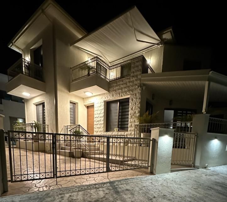 Villa à Paphos, Chypre, 135 m² - image 1