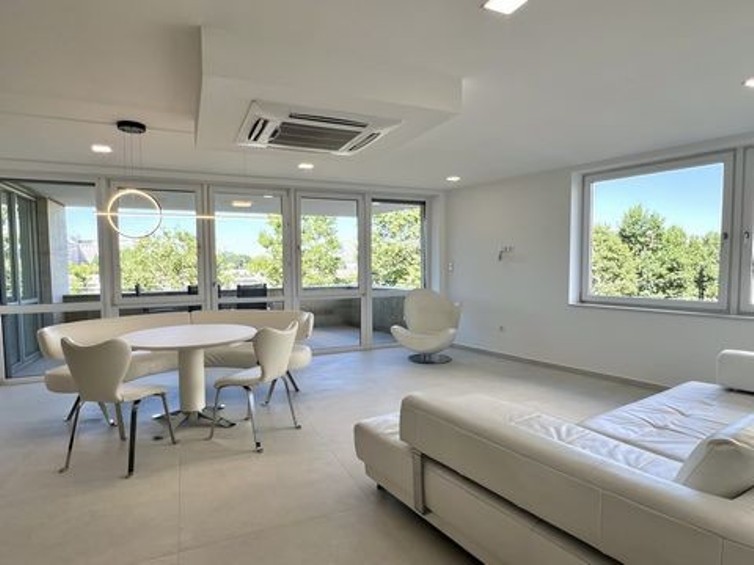 Flat in Budapest, Hungary, 146 m² - picture 10