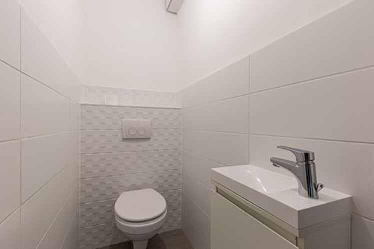 Flat in Budapest, Hungary, 77 m² - picture 9