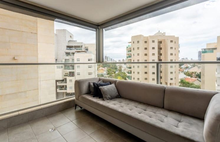Appartement à Holon, Israël, 115 m² - image 2