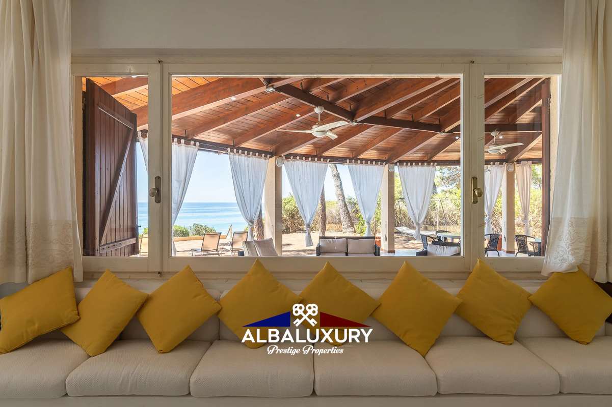 Villa in Cagliari, Italy, 400 m² - picture 13