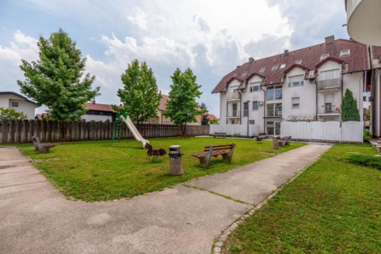 Piso en Liubliana, Eslovenia, 87 m² - imagen 2