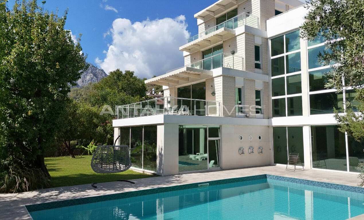 Villa à Kemer, Turquie, 797 m² - image 1