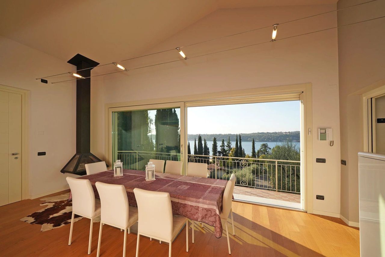 Villa en Salo, Italia, 330 m² - imagen 5