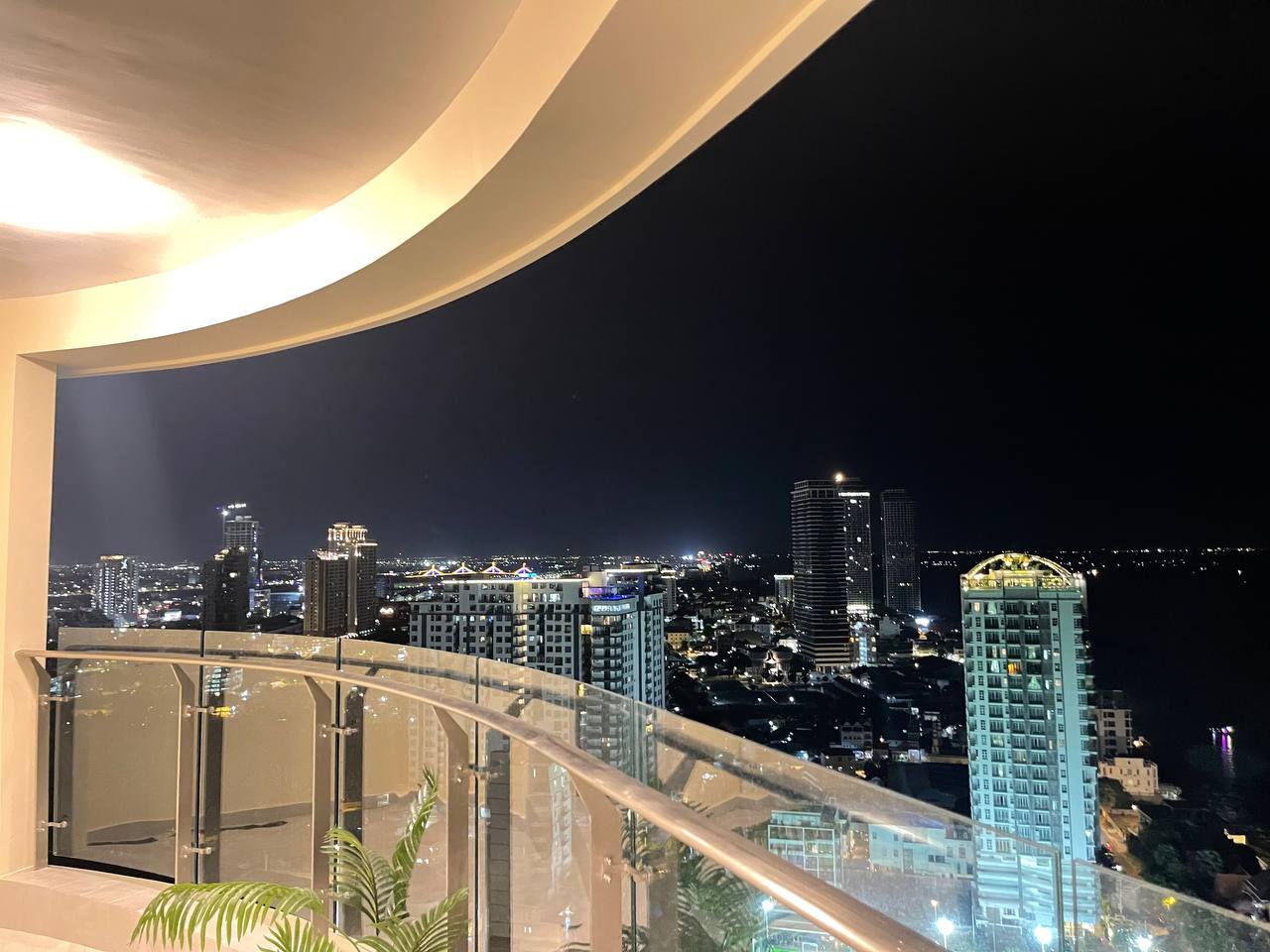Appartement à Phnom Penh, Cambodge, 83 m² - image 1