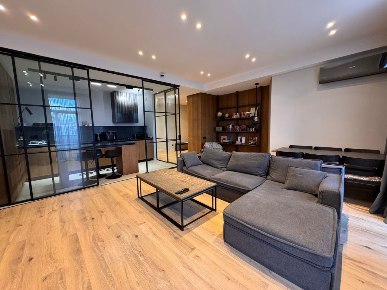 Piso en Tbilisi, Georgia, 118 m² - imagen 1