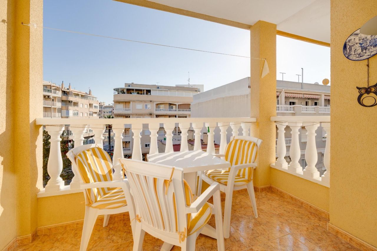 Appartamento a Torrevieja, Spagna, 72 m² - foto 1