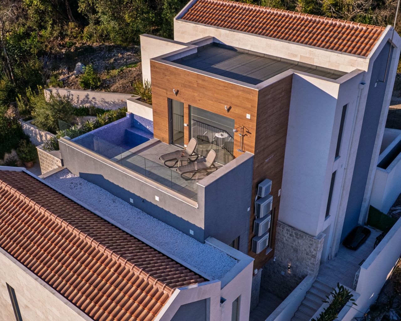 Townhouse a Tivat, Montenegro, 104 m² - foto 3