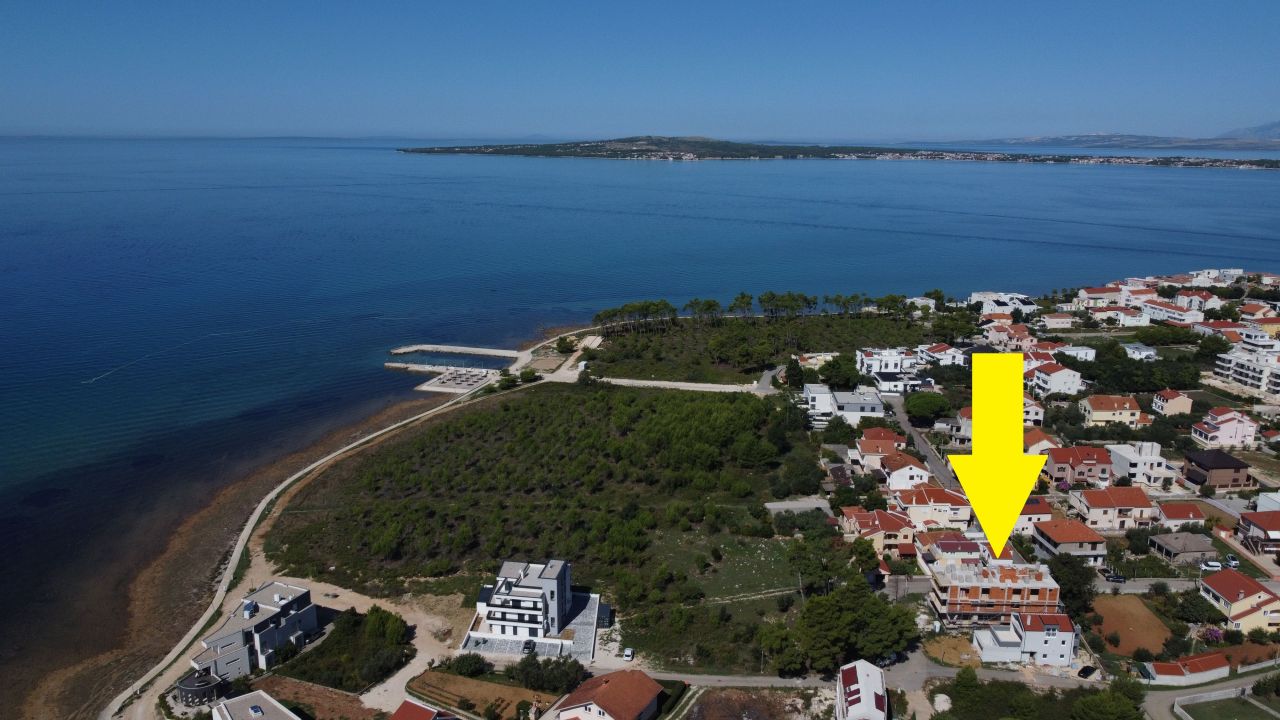 Piso en Zadar, Croacia, 170 m² - imagen 1