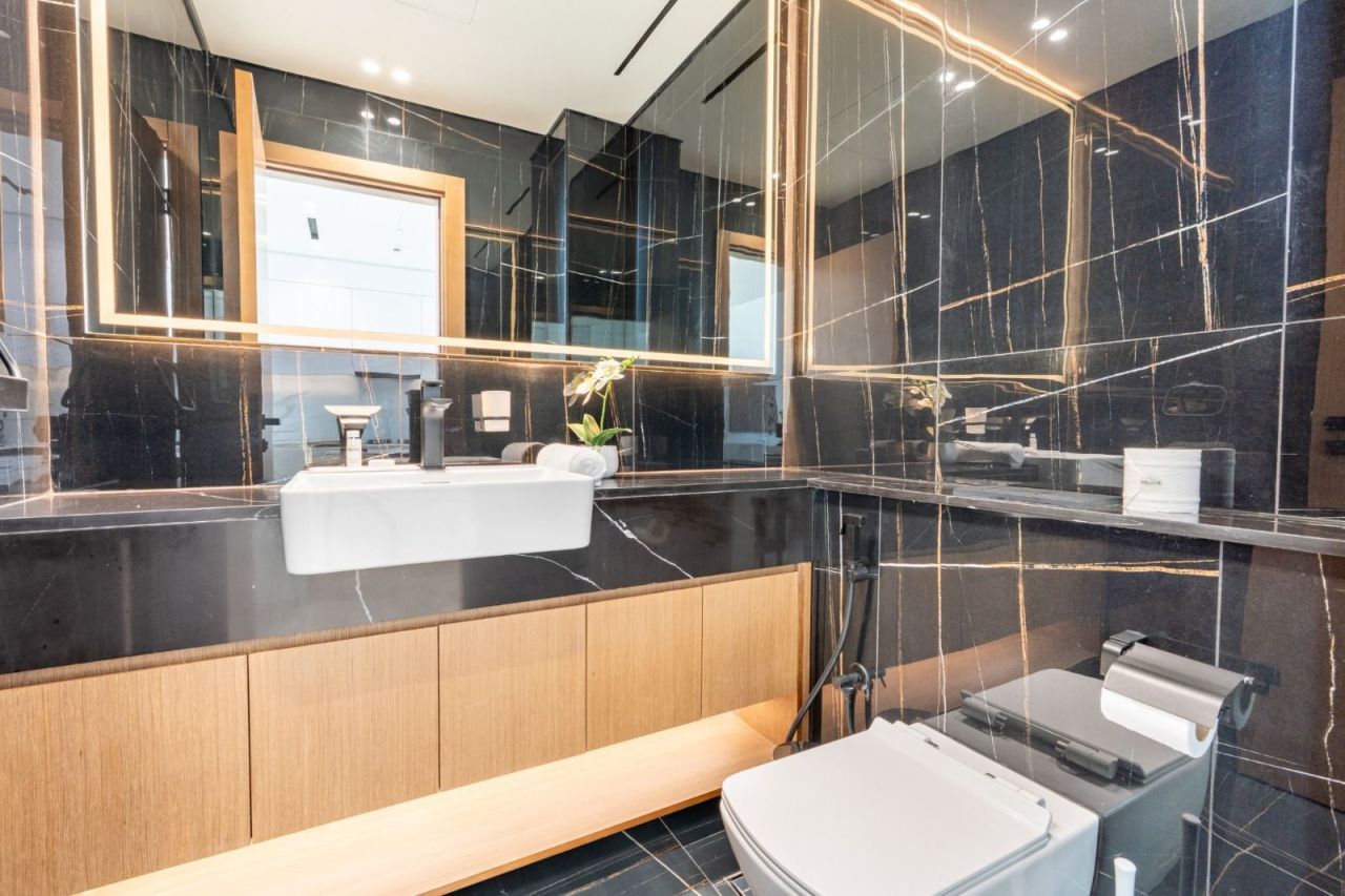 Flat in Dubai, UAE, 68.79 m² - picture 15