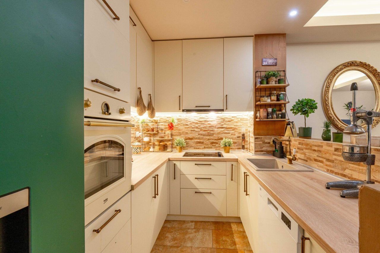 Apartamento en Budva, Montenegro, 83 m² - imagen 10