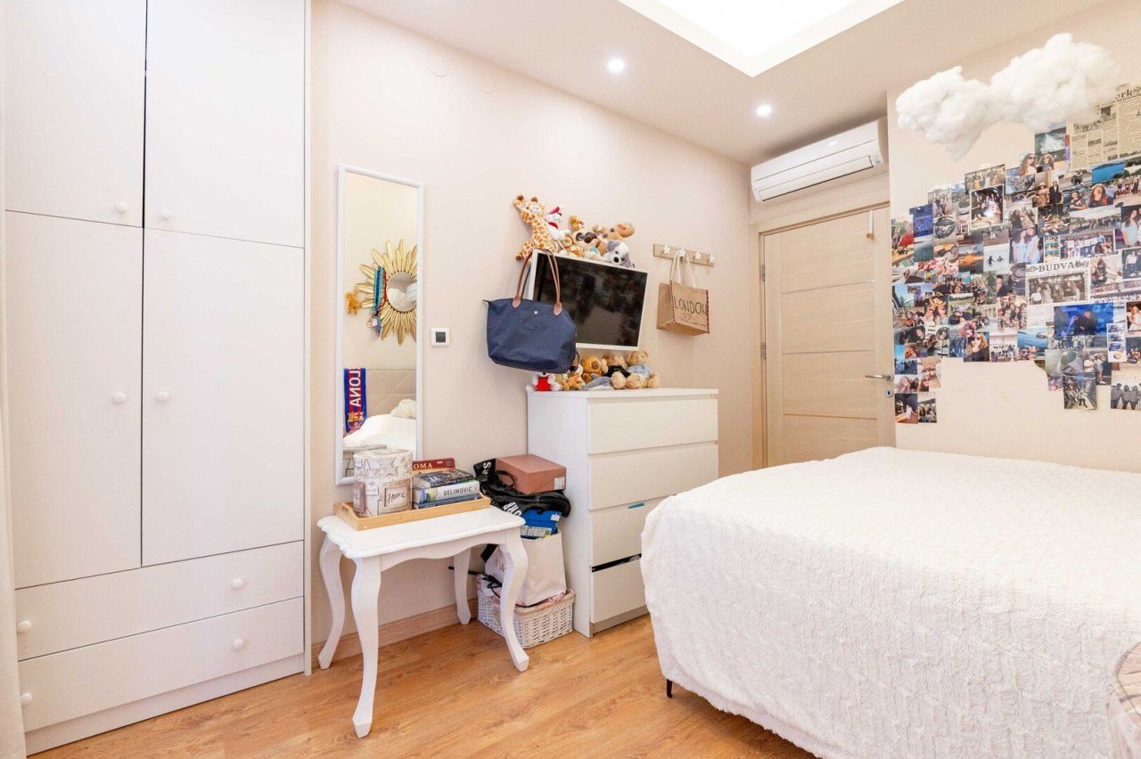 Apartamento en Budva, Montenegro, 83 m² - imagen 16