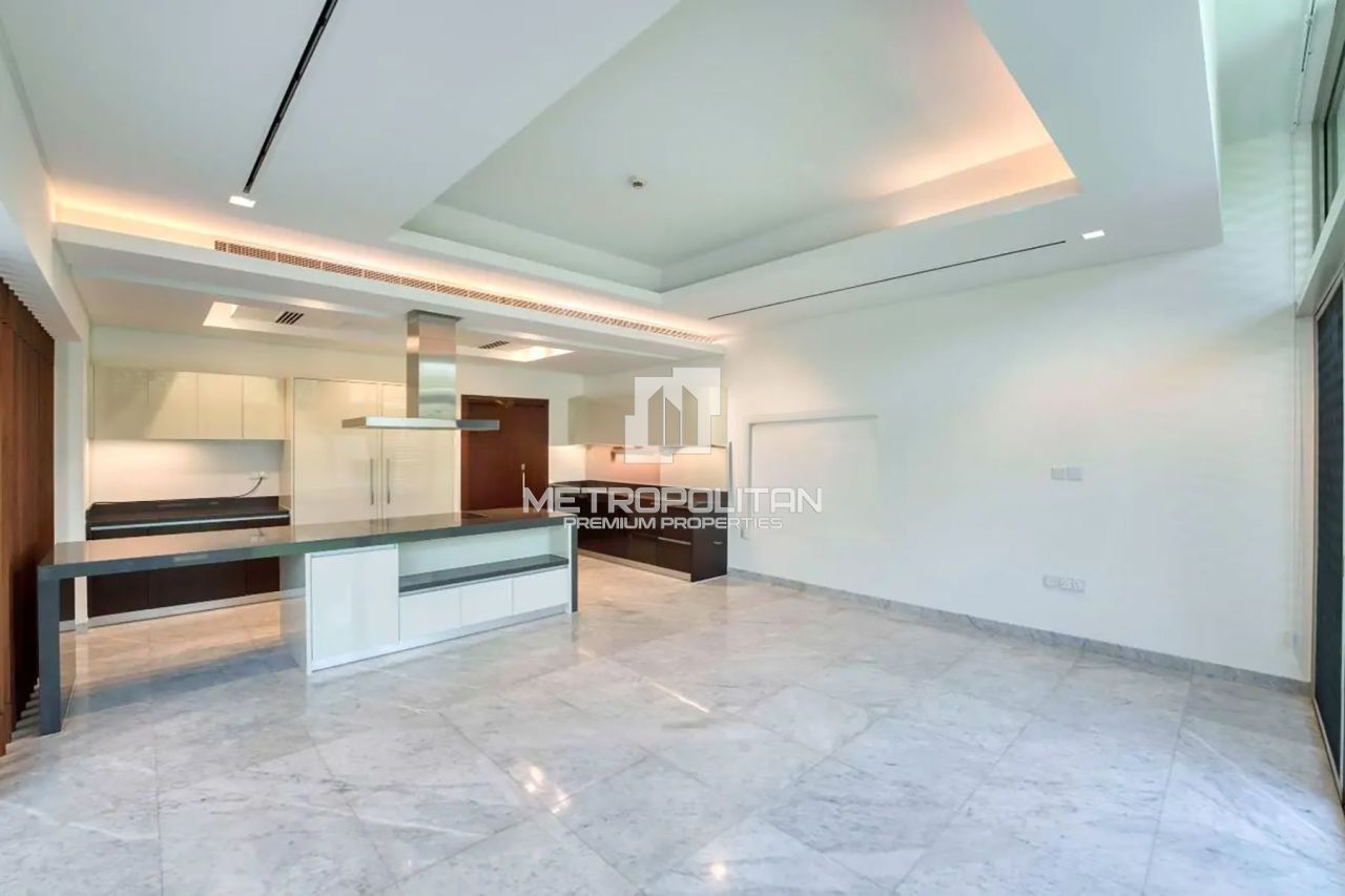 Villa in Dubai, UAE, 1 270 m² - picture 4