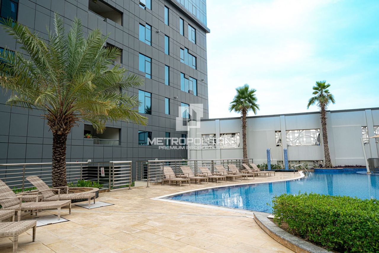 Apartment in Dubai, UAE, 80 m² - picture 18