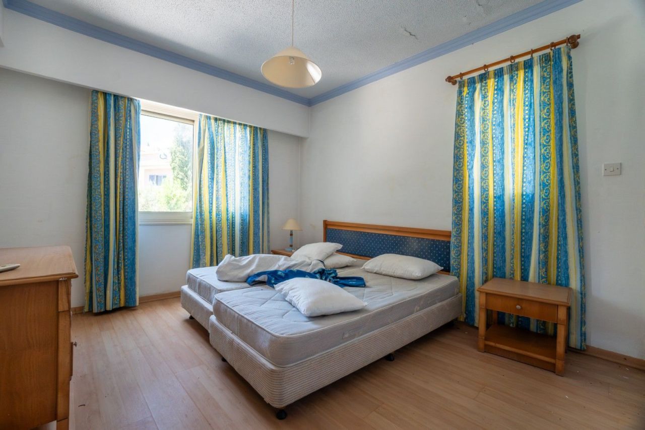 Apartment in Paphos, Cyprus - picture 9