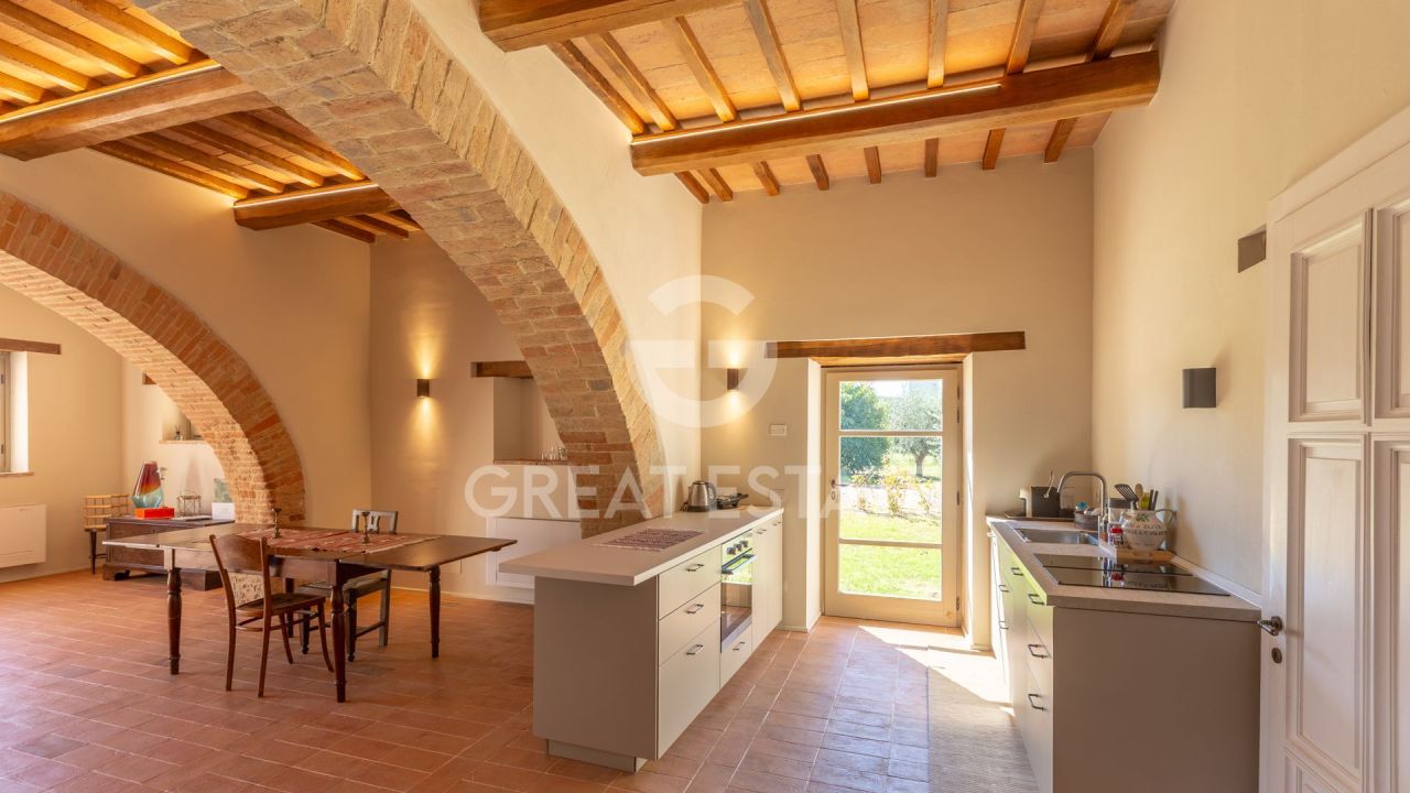 House in Marsciano, Italy, 812 m² - picture 12