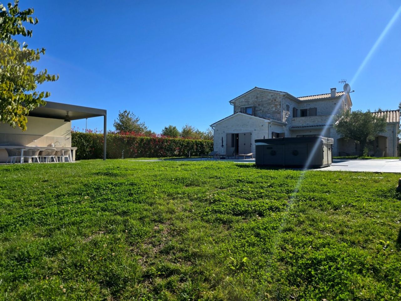 Villa à Vižinada, Croatie, 150 m² - image 2