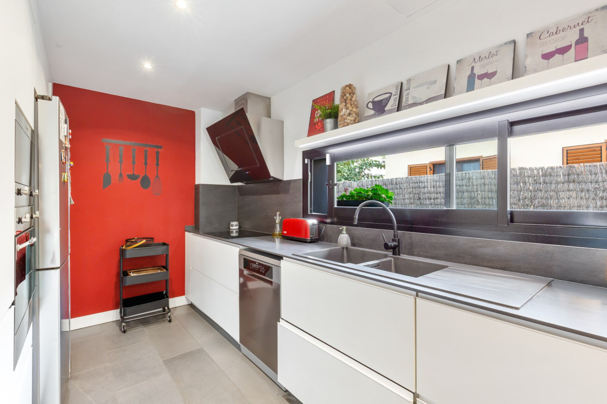 Maison à Barcelone, Espagne, 280 m² - image 10