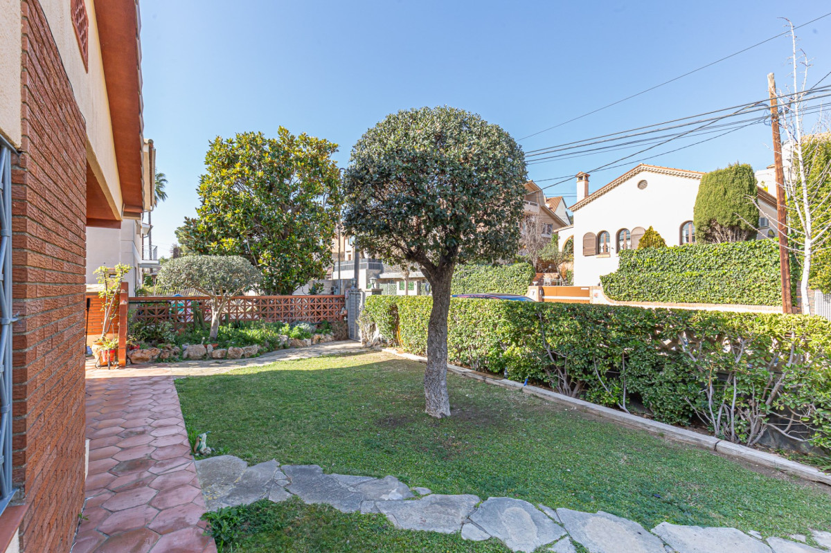 Haus in Barcelona, Spanien, 221 m² - Foto 14