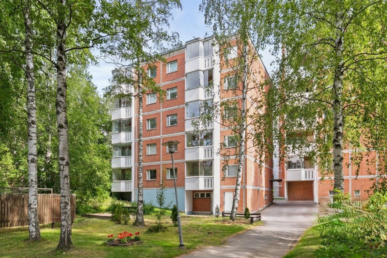 Flat in Vantaa, Finland, 56.5 m² - picture 1