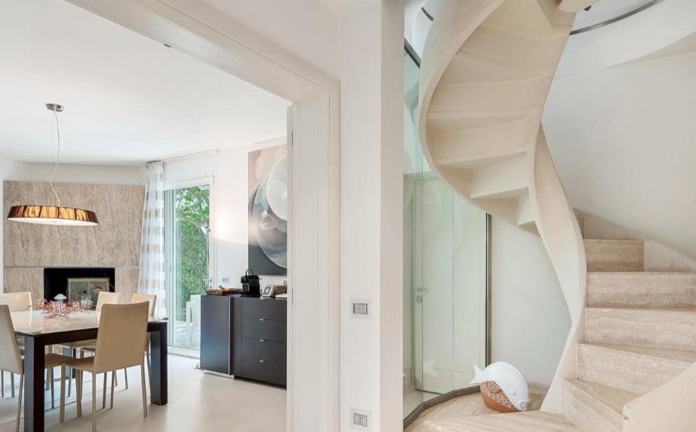 Villa in Forte dei Marmi, Italy, 280 m² - picture 8