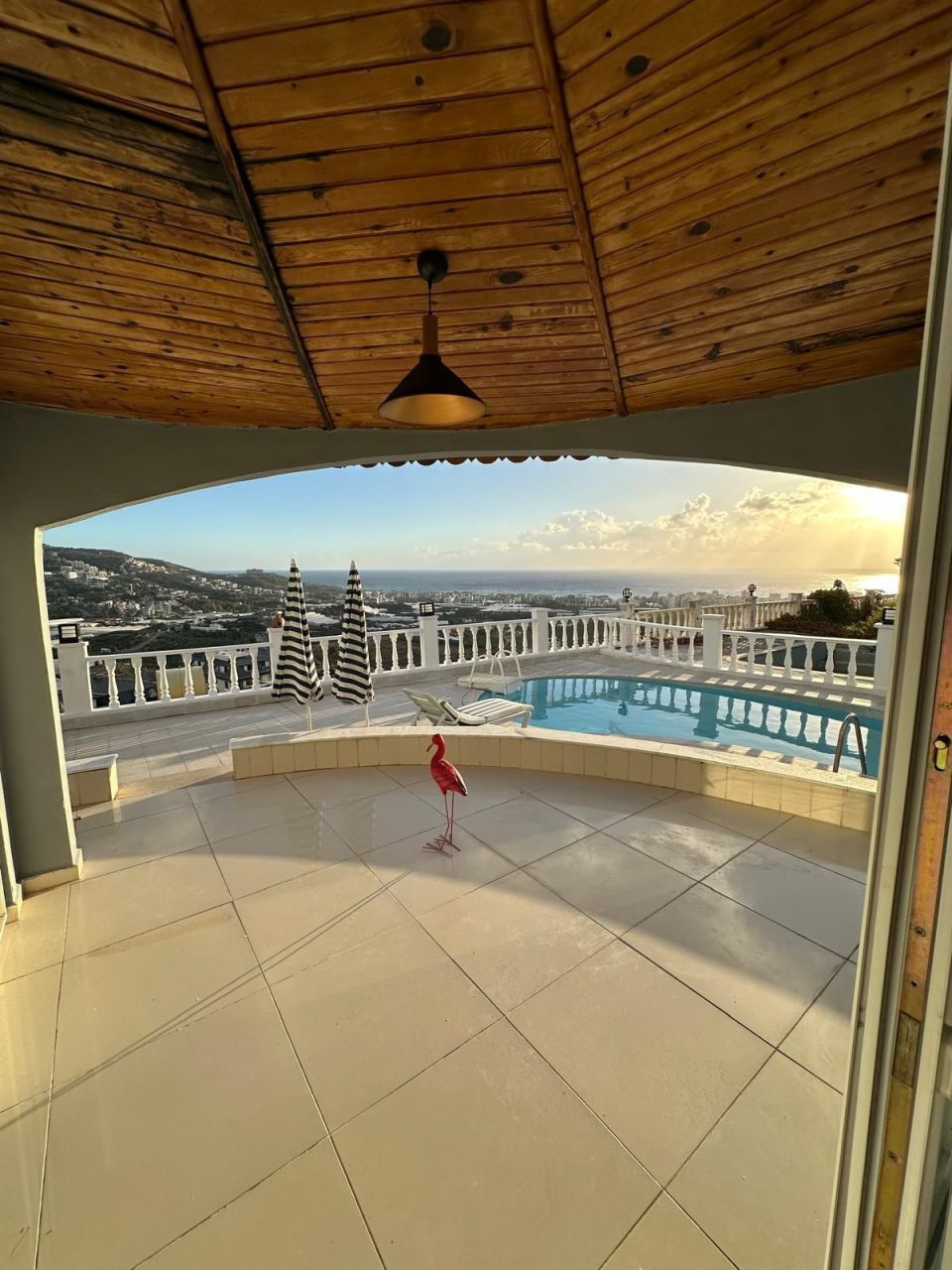 Villa à Alanya, Turquie, 180 m² - image 1