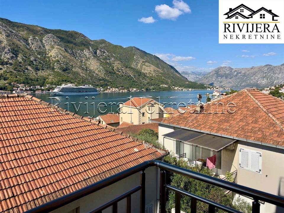 Appartement à Kotor, Monténégro, 108 m² - image 1