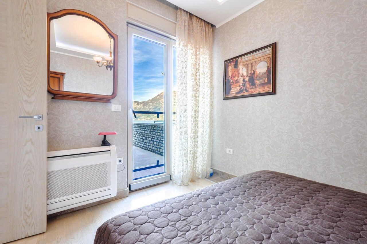 Flat in Kostanjica, Montenegro, 68 m² - picture 4