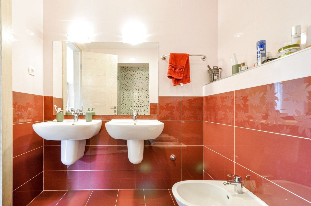 Flat in Kostanjica, Montenegro, 68 m² - picture 15