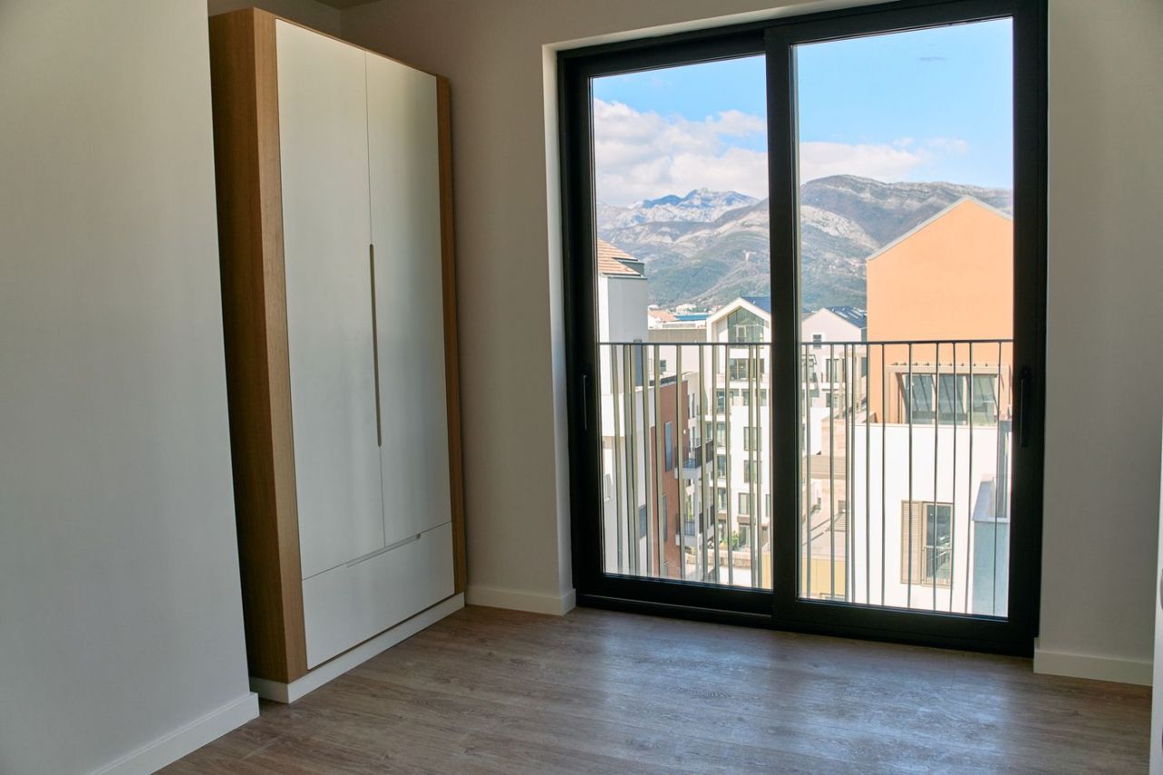 Appartamenti a Tivat, Montenegro, 102 m² - foto 11