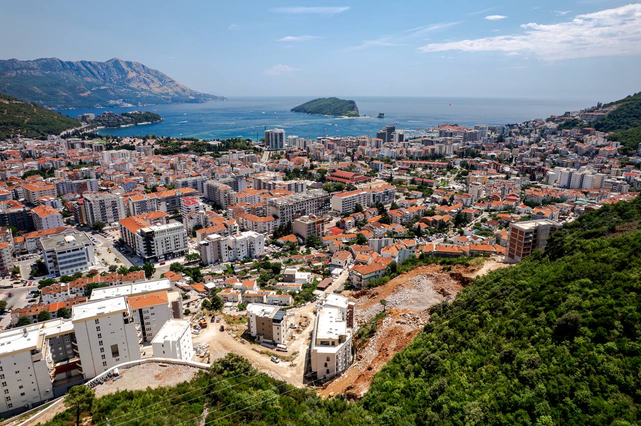 Appartement à Budva, Monténégro, 30.4 m² - image 1