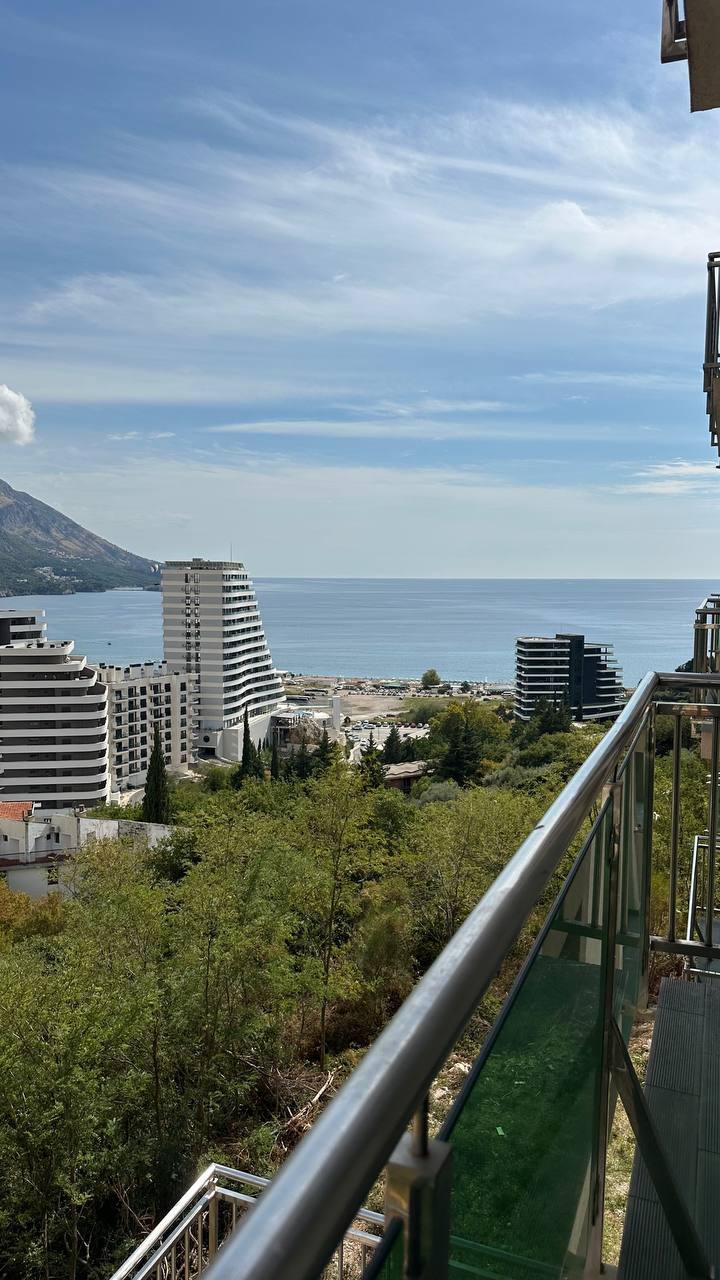 Wohnung in Becici, Montenegro, 63 m² - Foto 1