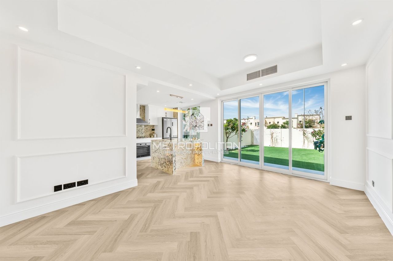 Maison urbaine à Dubaï, EAU, 185 m² - image 1
