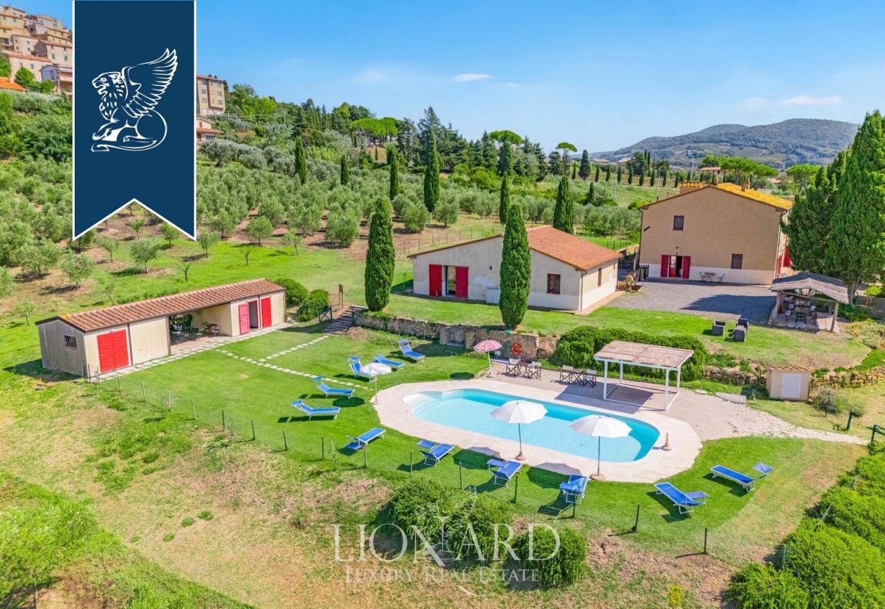 Villa en Casale Marittimo, Italia, 1 600 m² - imagen 1